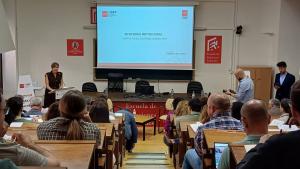 aula con público y ponente