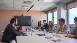 La consejera Rocío Albert durante la reunión con la Asociación de Inspectores de Hacienda