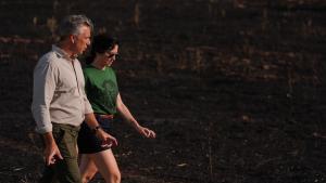 Díaz Ayuso agradece el trabajo de profesionales de extinción de incendios y voluntarios que se “dejan la piel para salvar vidas y el patrimonio natural” La presidenta Isabel Díaz Ayuso