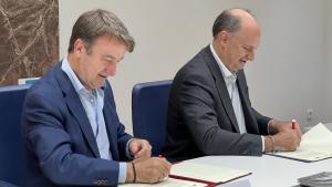 La Comunidad de Madrid estrena el primer Centro de Emprendimiento Digital del sector aeroespacial El consejero López-Valverde