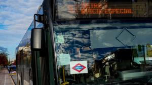 Servicio de autobús utilizado durante la suspensión de la Línea 7B de Metro