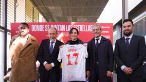 Díaz Ayuso en la presentación de la final de la UEFA Women’s Nation League: “Madrid habla por España entera con orgullo y la proyecta al exterior” La presidenta Isabel Díaz Ayuso