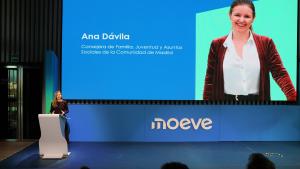 La consejera Ana Dávila durante la entrega de los premios organizados por la Fundación Moeve