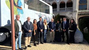 La consejera Rocío Albert durante su visita a Moralzarzal 