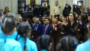 La Comunidad de Madrid celebra la Navidad con el concierto de coros escolares en la Catedral de Santa María la Real de la Almudena El consejero Viciana