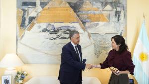 La presidenta Isabel Díaz Ayuso durante la reunión con el jefe de Gobierno de la Ciudad Autónoma de Buenos Aires