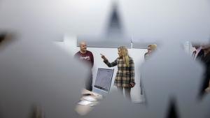 La consejera Rocío Albert durante la inauguración del centro