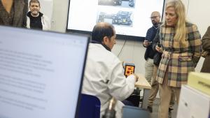 La consejera Rocío Albert durante la inauguración del centro