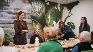 La consejera Ana Dávila durante la visita