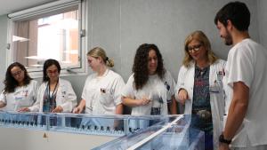 Profesionales de Análisis Clínicos y Bioquímica en el Laboratorio del Hospital Universitario Severo Ochoa