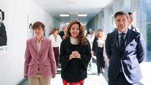La consejera Fátima Matute durante la visita