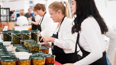 La Comunidad de Madrid celebra la 14ª edición del mercado itinerante La Despensa de Madrid 