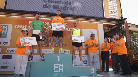 Fátima Matute participa en la entrega de premios de la carrera por la esclerosis múltiple
