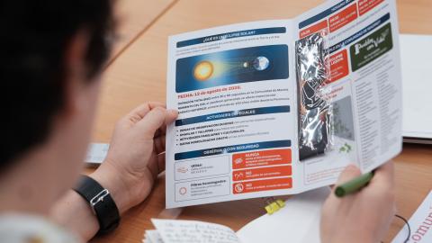 Programación y el dispositivo especial con motivo del eclipse solar total del próximo 12 de agosto Díptico de la programación y el dispositivo especial por el eclipse solar total