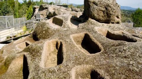 necrópolis medieval de Sieteiglesias necrópolis medieval de Sieteiglesias