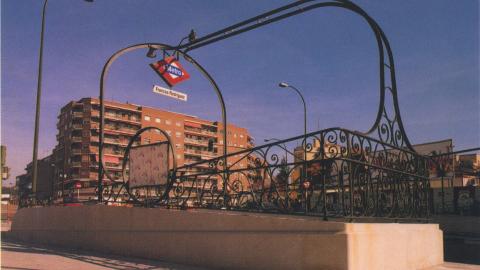 Acceso estación Francos Rodríguez Acceso estación Francos Rodríguez