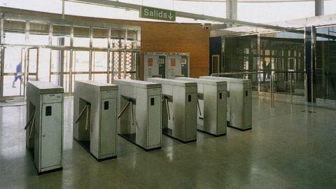 Torniquetes estación Rivas Urbanizaciones