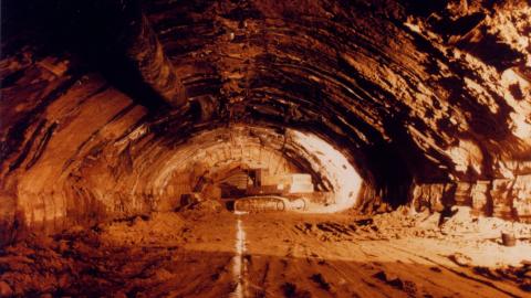 Caverna excavada