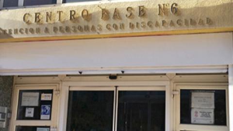 Fachada del Centro Base Nº 6 de la Comunidad de Madrid