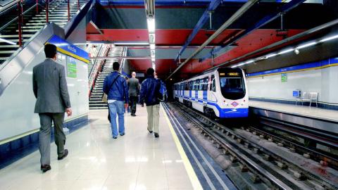 Estación de Moncloa Andenes de la estación de Moncloa