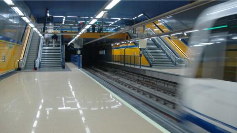 Estado final. Andén estación con conexión directa a vestíbulo Estado final, andén estación con conexión directa a vestíbulo