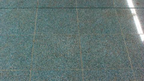 Solado de Terastone azul celeste en la estación San Nicasio
