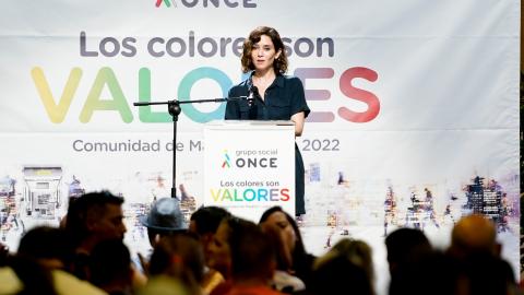 Isabel Díaz Ayuso celebrando el Día de la ONCE