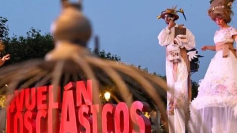 Foto de Pájaros en la cabeza Clásicos en el corazón