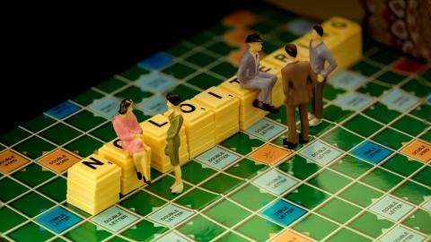 Figuras personajes y letras