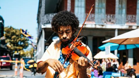 Musico con violín
