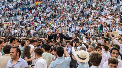 Torero en volandas San Isidro 2025