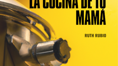 cartel promocional, muestra una olla a presión sobre un fondo amarillo 