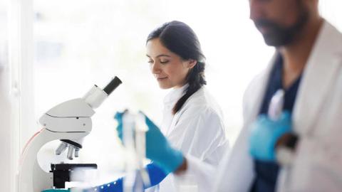 cientifica_dia_mujer