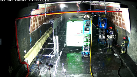 simulacro de incendio de un autobús eléctrico 