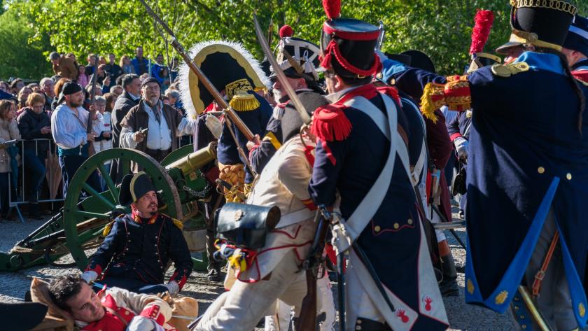 recreación del levantamiento del pueblo madrileño contra el ejército francés