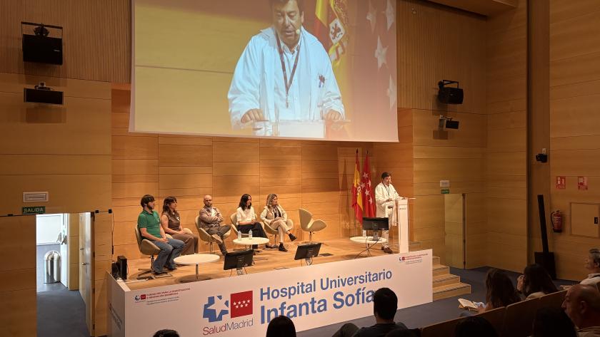 El Jefe del Servicio de Neurología del hospital Infanta Sofía inaugura la jornada DM1 Hub El Dr. Ambrosio Miralles inaugura la jornada de distrofia miotónica en el hospital Infanta Sofía