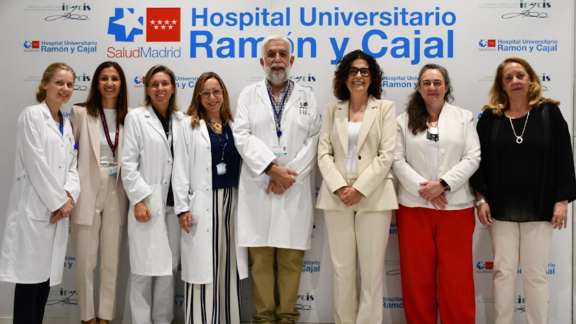Imagen de fotocall del evento en el Hospital Universitario Ramón y Cajal