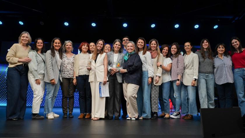 Foto de familia de participantes en la II Jornada SERMAS Cuidados