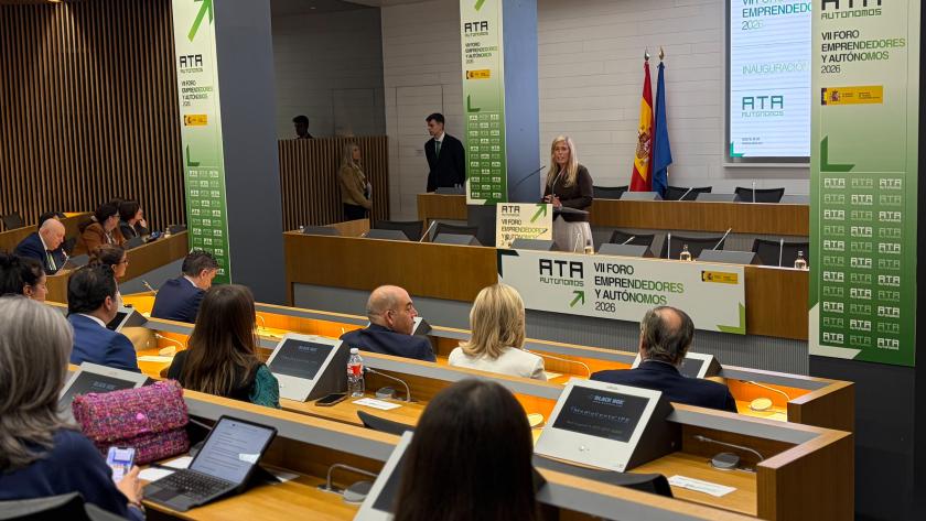 Albert participa en el VII Foro Emprendedores y Autónomos La consejera Rocío Albert durante el foro organizado por la Federación Nacional de Asociaciones de Trabajadores Autónomos