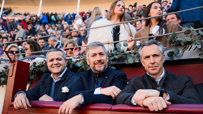 Los consejeros Rodrigo, García Martín y Novillo en Las Ventas Los consejeros Rodrigo, García Martín y Novillo en Las Ventas