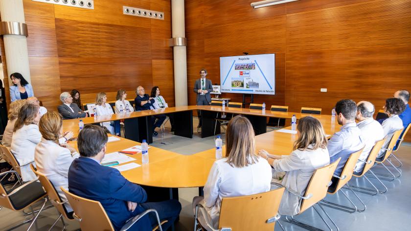 Reunión de entrega del sello Madrid Excelente