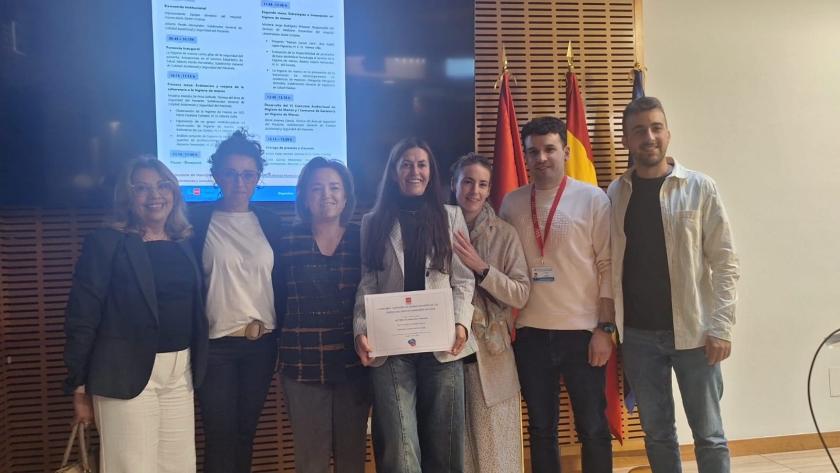 Los centros de salud San Juan de la Cruz y García Noblejas y la Unidad de Atención a Residencias de la Sur, premiados en los concursos de Higiene de Manos de la Comunidad Accésit UAR Sur
