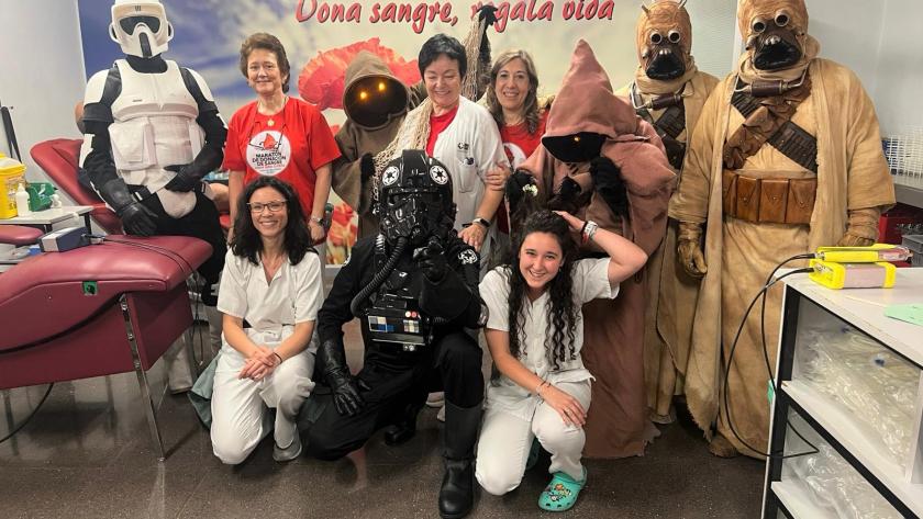 Fomento de la donación de sangre con acciones especiales Legion 501 Stars Wars y profesionales de Banco de Sangre