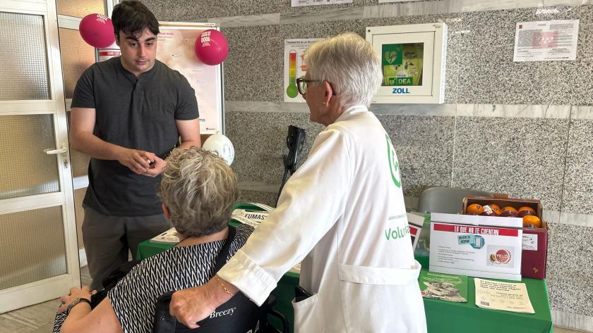 Día Mundial sin Tabaco Mesa informativa HUPA