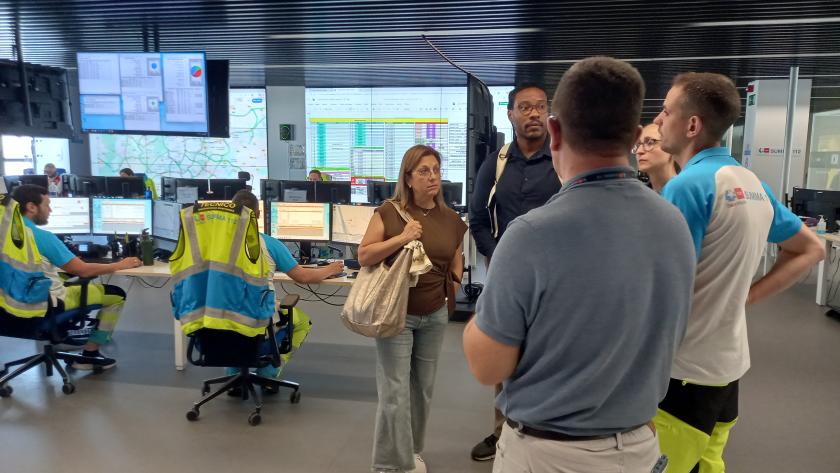 Imagen de la visita al Centro Coordinador del SUMMA 112 de los sanitarios europeos que viajaron a Madrid en el marco del proyecto europeo Hope