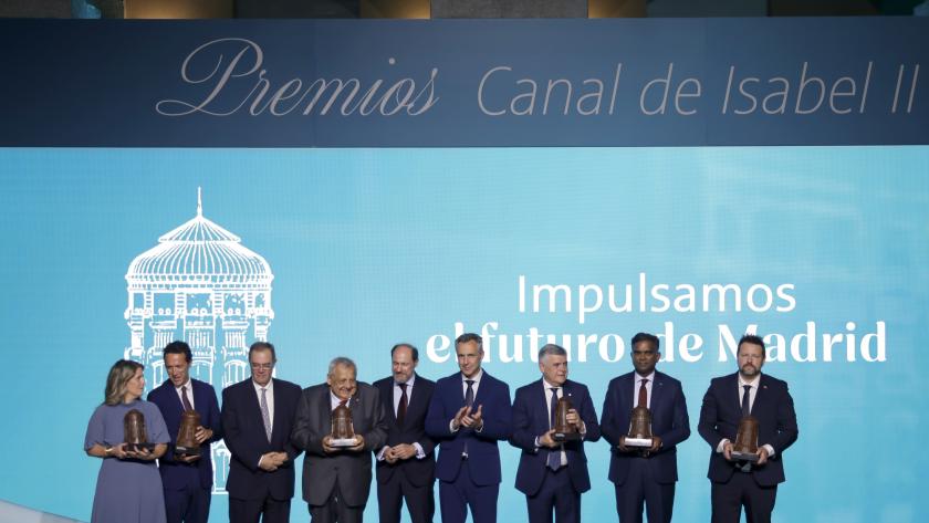 El consejero Carlos Novillo durante la entrega de Premios Canal de Isabel II por el 175º aniversario de su nacimiento