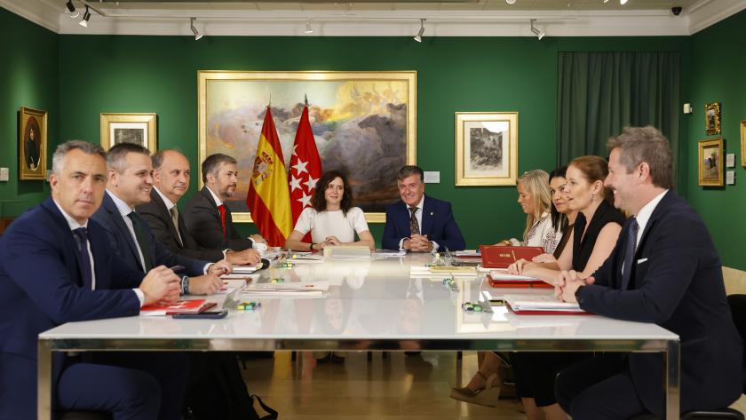 La Comunidad de Madrid aumenta hasta los 428 millones la inversión para atender a personas en situación de dependencia El Consejo de Gobierno reunido en Colmenar de Oreja