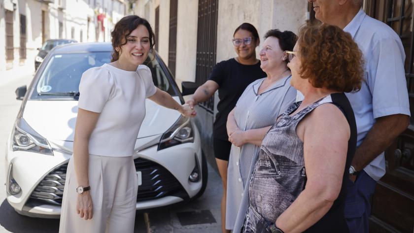 Díaz Ayuso, en un recorrido por Colmenar de Oreja Díaz Ayuso, en un recorrido por Colmenar de Oreja