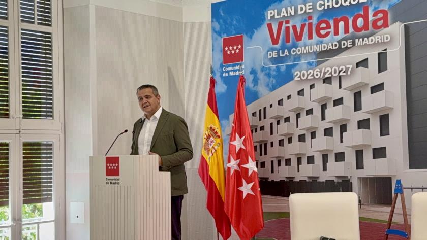 El consejero Rodrigo en un encuentro en el Pabellón Antonio Palacios
