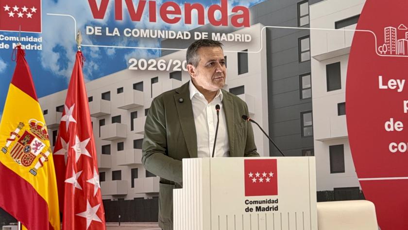 El consejero Rodrigo en un encuentro en el Pabellón Antonio Palacios